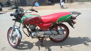 Bajaj Boxer 100 2021 Red
