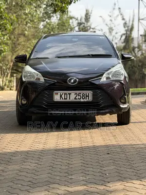 Toyota Vitz 2018 Purple