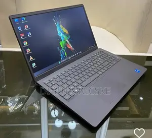 Laptop Dell Vostro 15 3510 8GB Intel Core i5 SSD 256GB