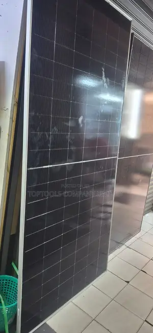 Jinko 685watts Solar Panel