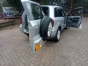 Toyota RAV4 2002 Silver