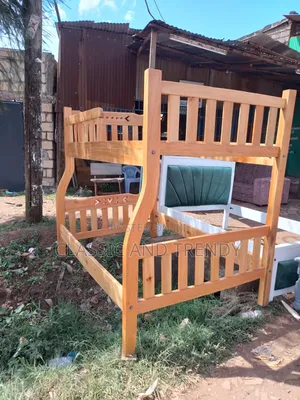 4x6 Bottom 3.5x6 Top Slatted Bunk Bed