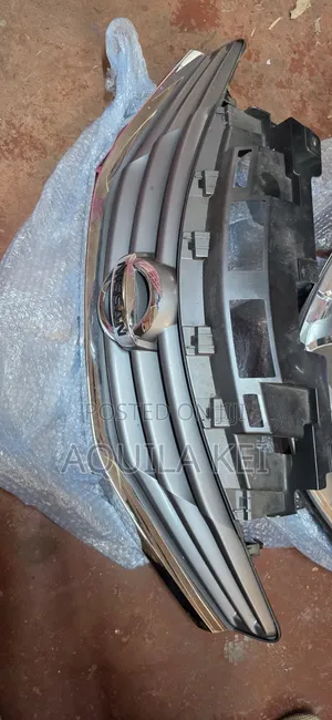 Nissan Note 2012 Grille