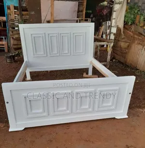 5x6 Panelled Wooden Bed
