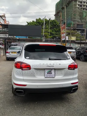 Porsche Cayenne 2018 White