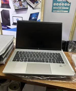 Laptop HP EliteBook 830 G7 8GB Intel Core i5 SSD 256GB