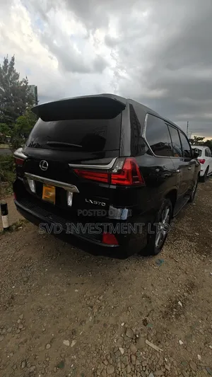 Lexus LX 2016 Black