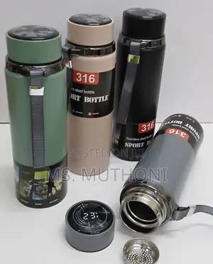 1 Pc 800 Ml 316 Stainless Steel Insulated Flask With Carrying Strap
