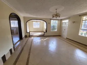 4bdrm Mansion in Sukari for rent