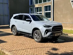 Isuzu MU-X 2025 Gray