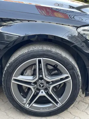 Mercedes-Benz C200 2019 Black
