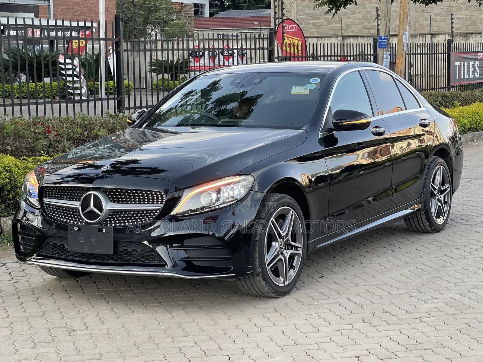 Mercedes-Benz C200 2019 Black
