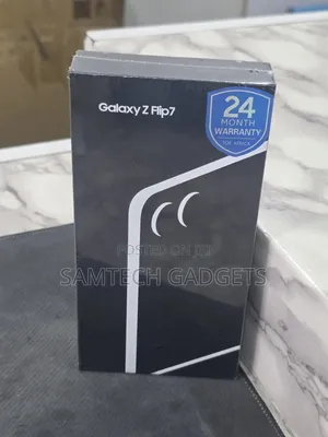 New Samsung Galaxy Z Flip7 256 GB Black