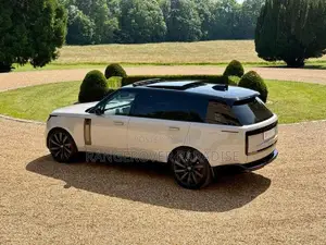 Land Rover Range Rover 2023 White
