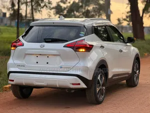 Nissan Kicks S 2020 White