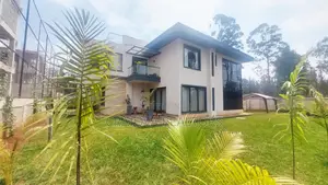 4bdrm Townhouse / Terrace in Loresho for rent