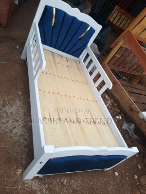 4x6 Blue Mocket Bed