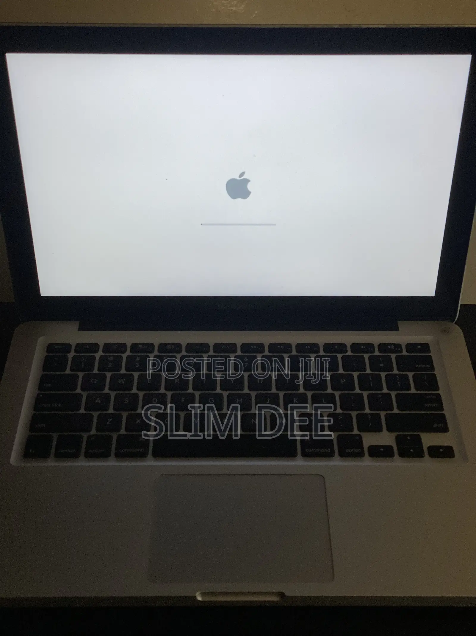 Laptop Apple MacBook Pro 8GB Intel Core 7 HDD 500GB