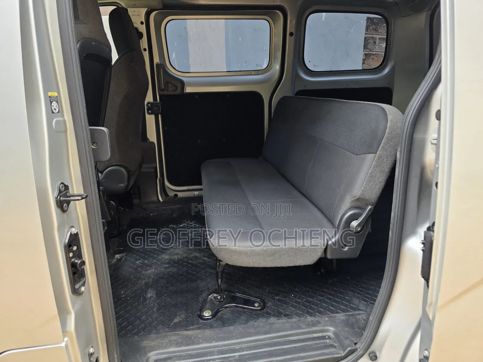 Nissan Caravan 2019 Silver