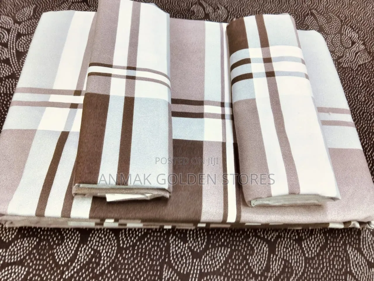 4 Pc Bedsheets 
2 PCS Bedsheets 
2 PCS Pillow Cases