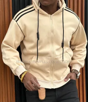 Men Zipped Hoodies