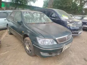 Toyota Vista 2000 Green