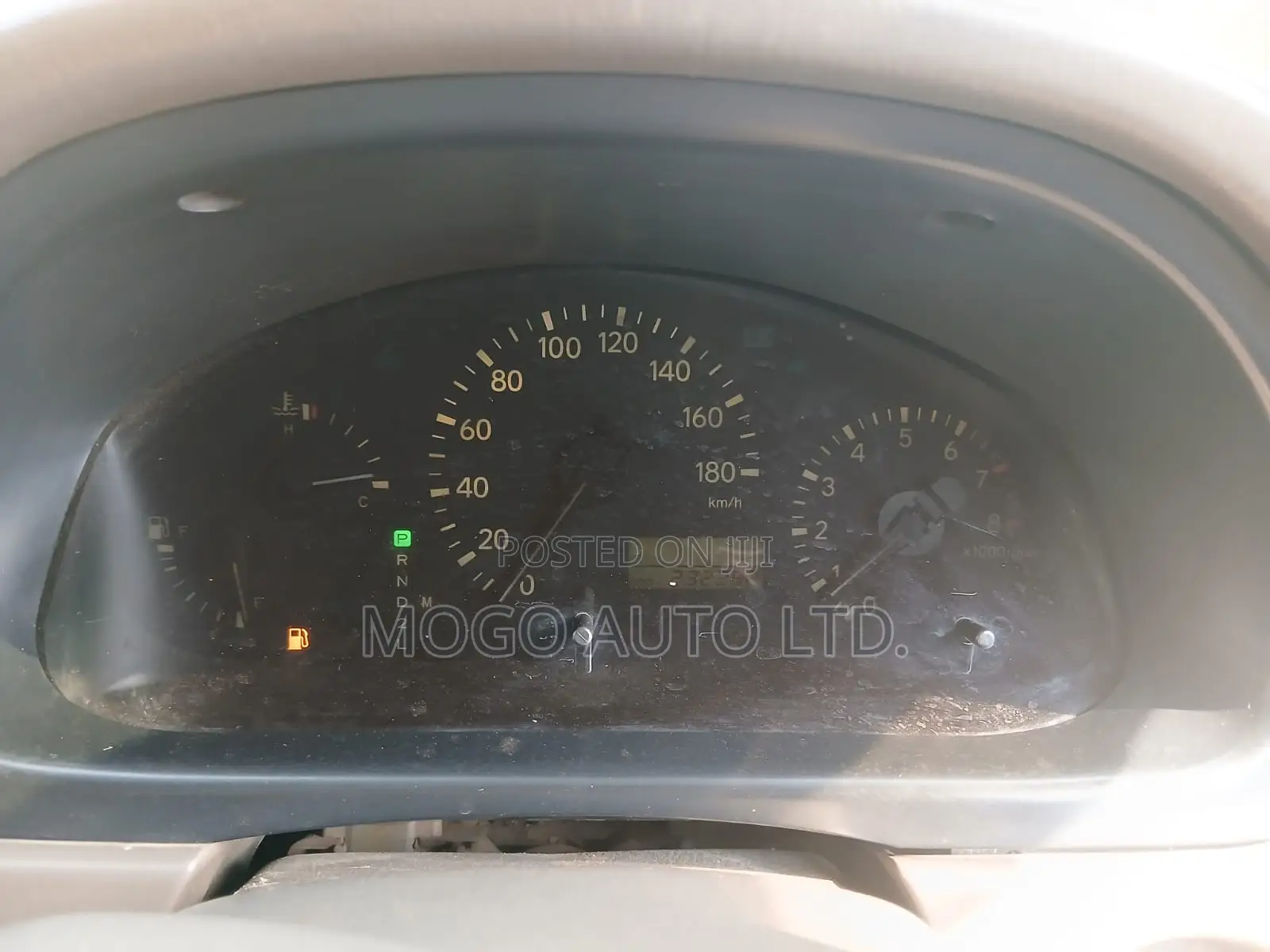 Toyota Harrier 2000 White
