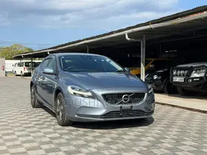 Volvo V40 2018 Blue