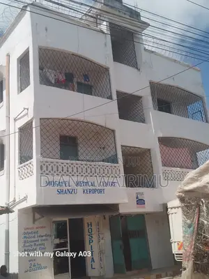 Commercial Property for Sale With Income of Monthly