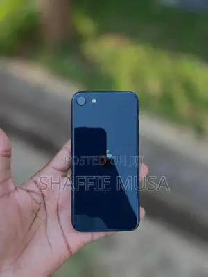 Apple iPhone SE (2022) 64 GB Blue