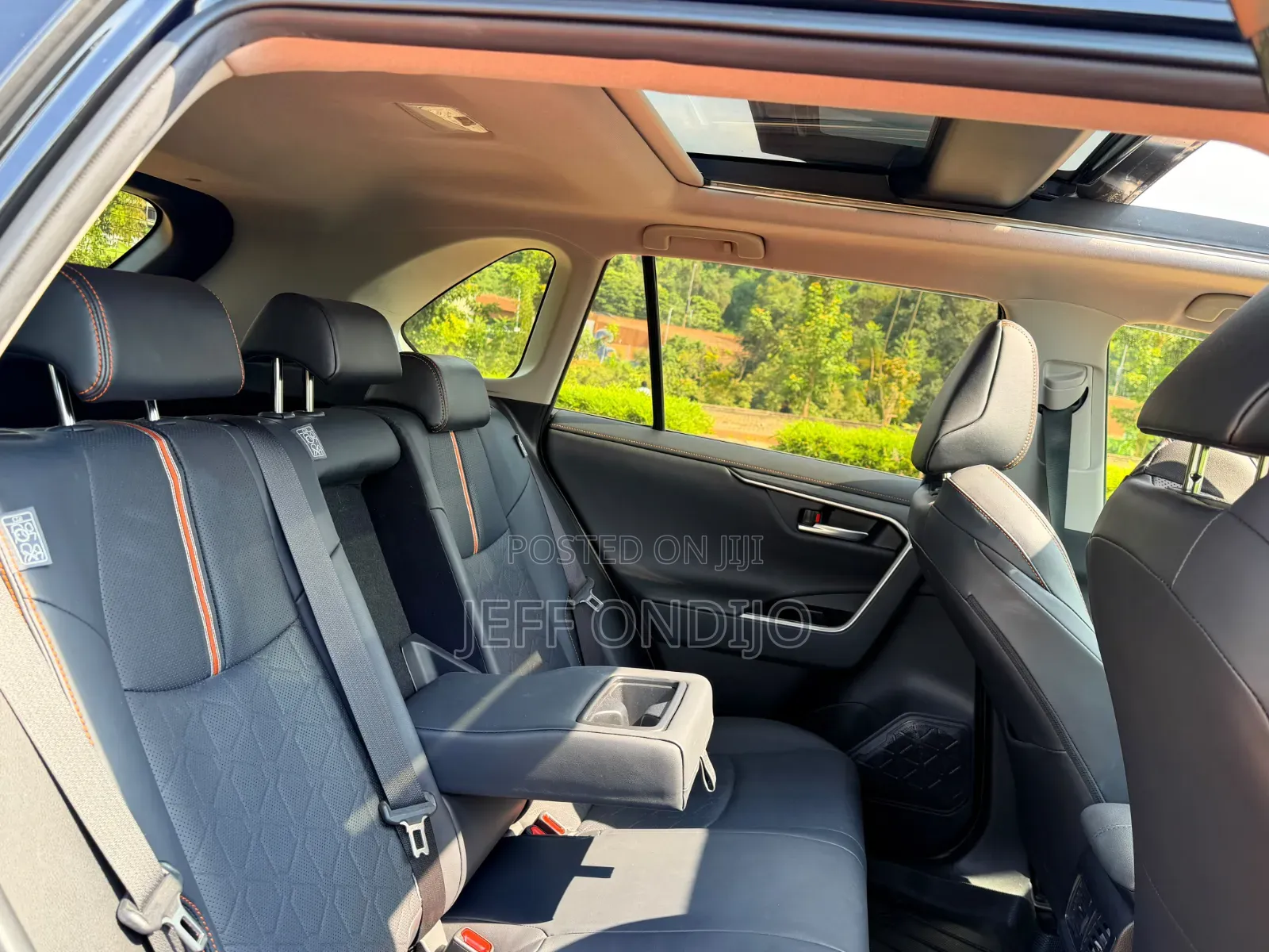 Toyota RAV4 2019 Blue