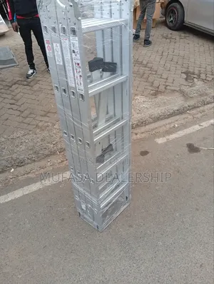 Heavy-Duty Foldable Ladder 150kgs