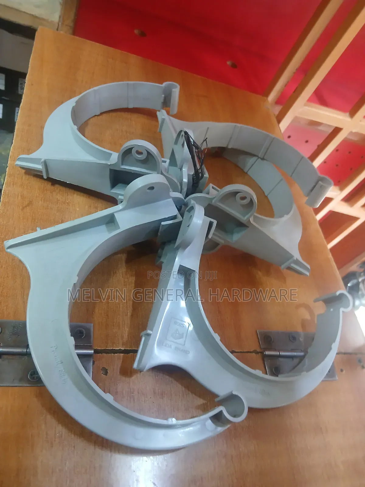 Clip /Support Bracket