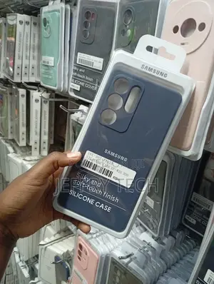 Samsung Galaxy S25 Ultra Vertical Quad-Camera Setup Case