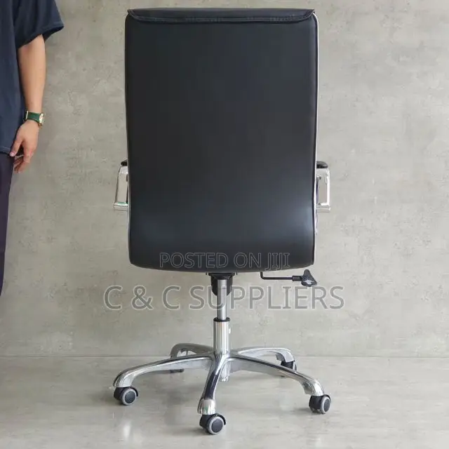 Swivel Office Leather Task Chair.