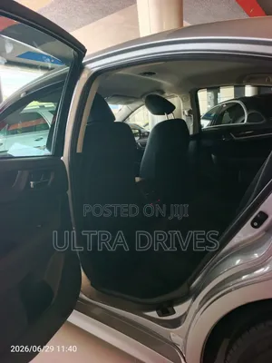 Subaru Legacy 2019 Silver