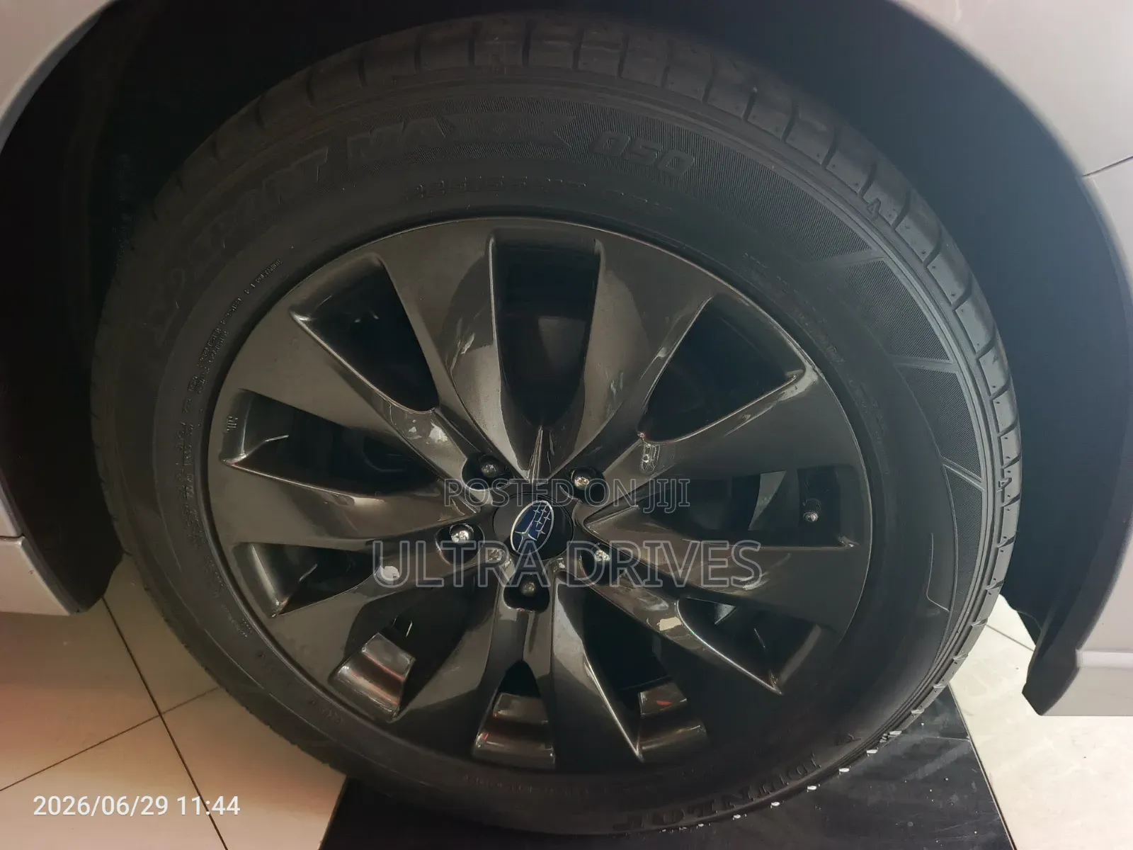 Subaru Legacy 2019 Silver