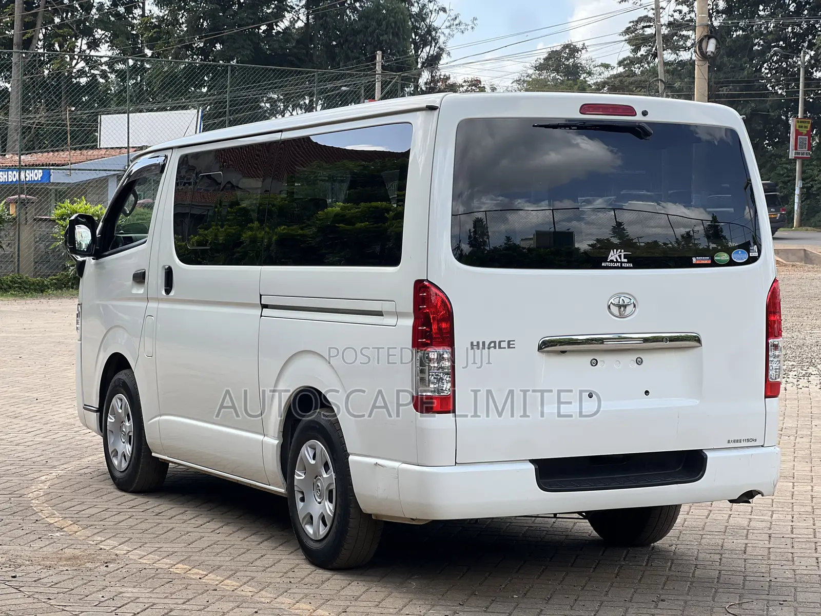 Toyota HiAce 2020 White