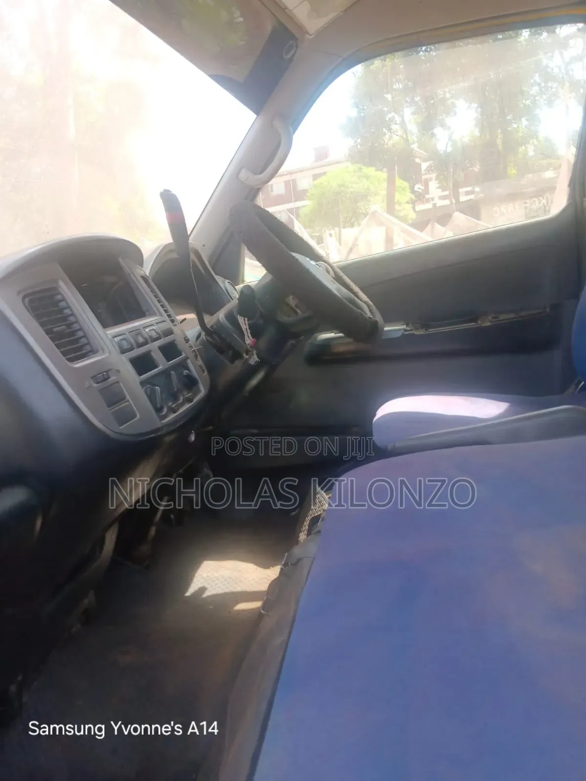 Nissan Caravan (Urvan) 2009 White