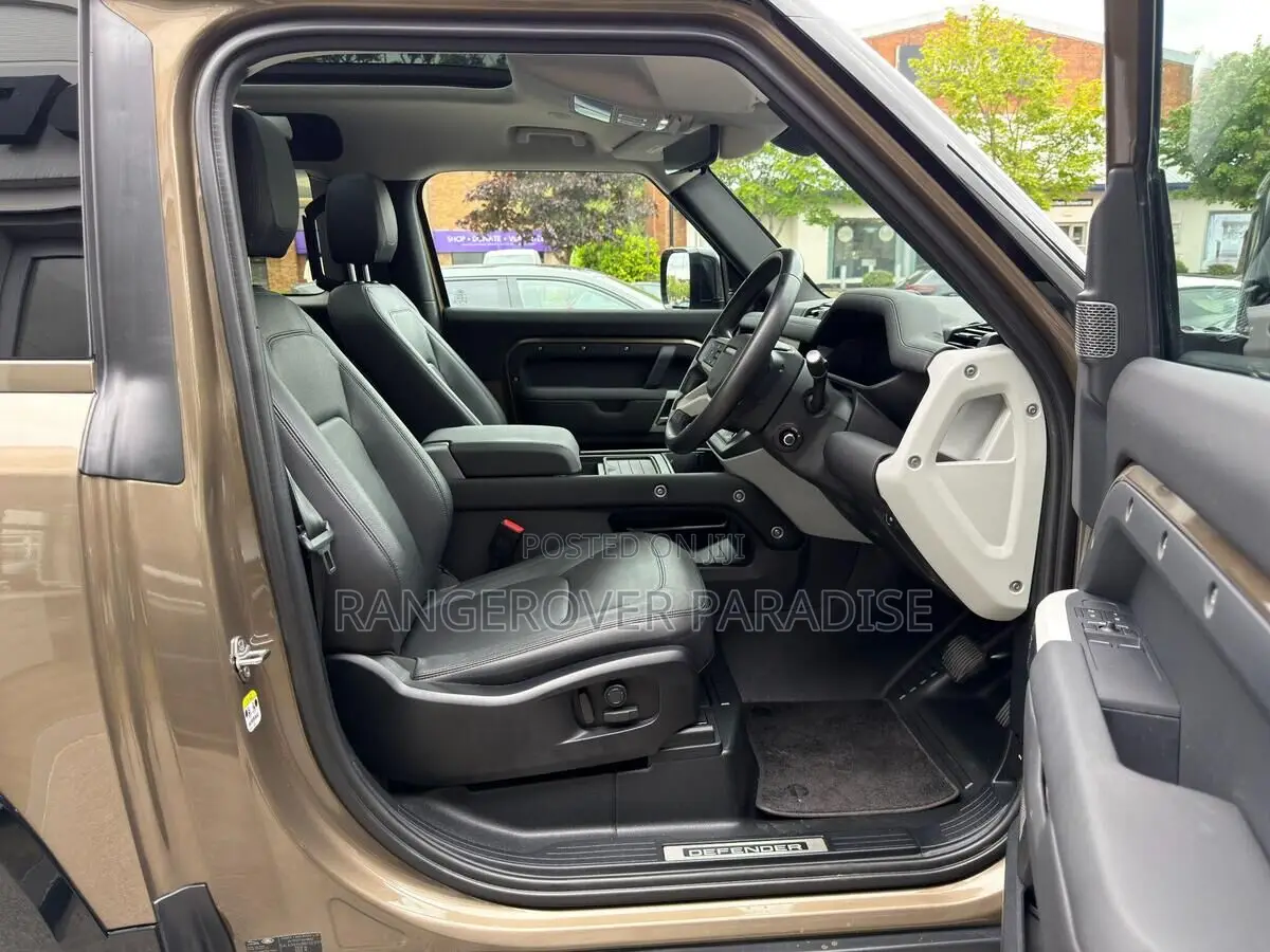 Land Rover Defender 2024 Brown