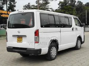 Toyota HiAce 2013 White