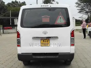 Toyota HiAce 2013 White