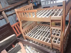 4x6 Bottom 3.5x6 Top Bunk Bed With Clear Varnish