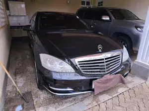 Mercedes-Benz S-Class S 550 2013 Blue