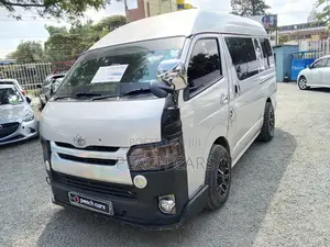 Toyota HiAce 2017 Silver