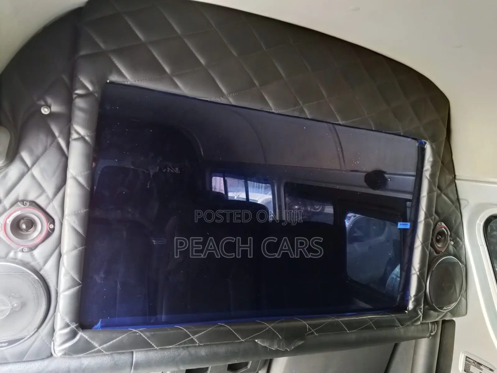 Toyota HiAce 2017 Silver