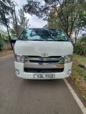 Toyota HiAce 2016 White