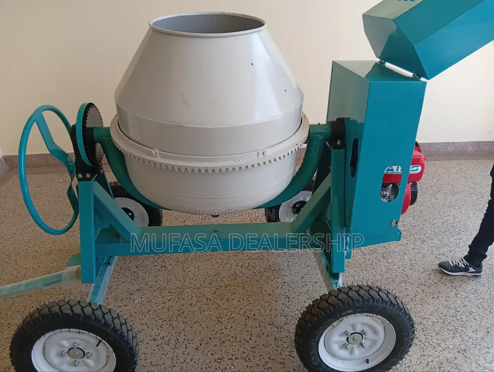 Four-Wheeled 400l Concrete Mixer
