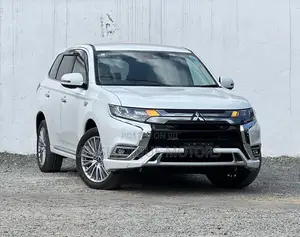 Mitsubishi Outlander 2.0 PHEV AWD 2019 White