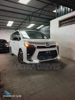 Toyota Voxy 2019 White